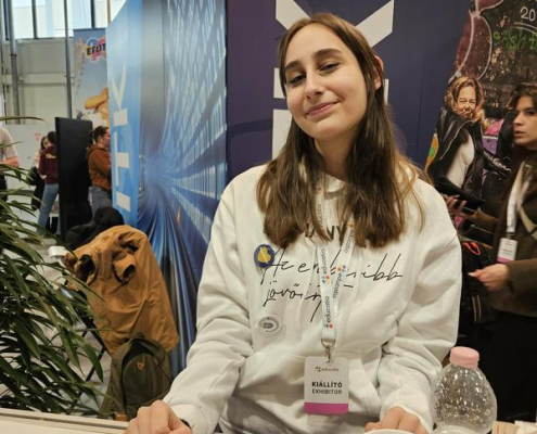 04_f91ed725-b3cc-4bd8-a9a0-f52b76343418_resized